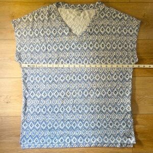 Orvis Blue and White Bamboo Blend Women's Top
